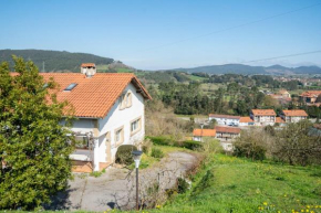 Casa con jardín en Gama